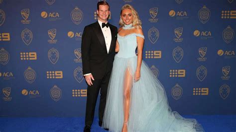 Steve Smith clears garbage once he's home: Australian cricketers' spouses make stunning revelations