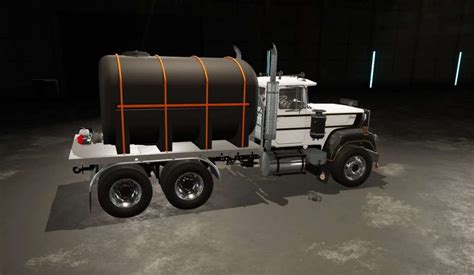 Mack Spray Tender - Large v1.0 FS22 Mod | Farming Simulator 22 Mod