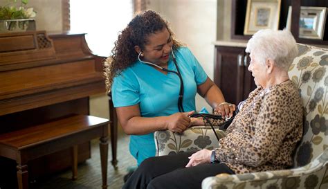 Skilled Nursing | Kingswood Senior Living Kansas City, MO