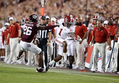 Watch officials miss illegal procedure by Alabama on Tide TD against ...