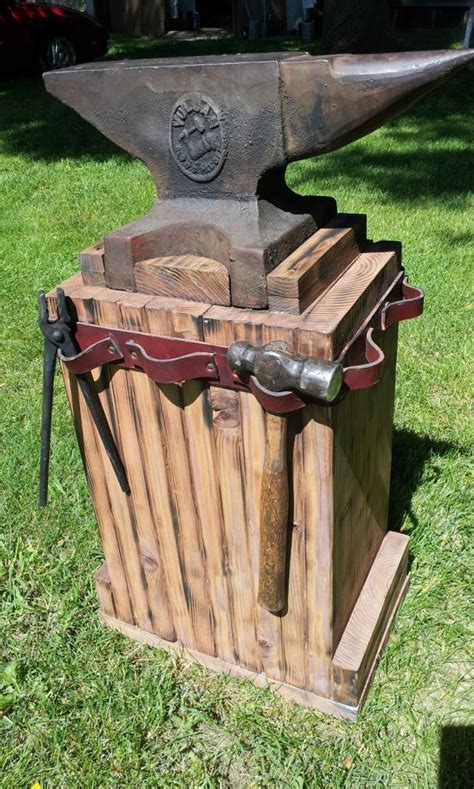 How to build a Rustic Anvil Stand - Anvils | Homemade anvil, Blacksmithing, Welding projects