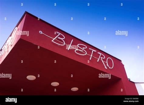 Bistro sign hi-res stock photography and images - Alamy