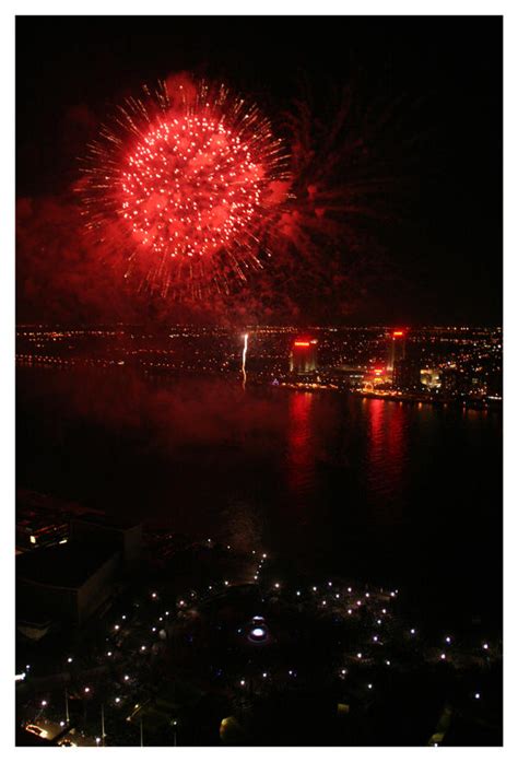 Detroit Fireworks 5 by dont-call-it-a-crush on DeviantArt