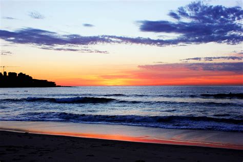 Bondi Beach Sunrise - In Photos - The Little Backpacker