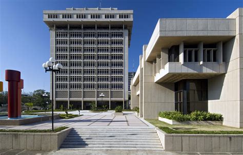 File:Banco Central de la República Dominicana.jpg - Wikimedia Commons