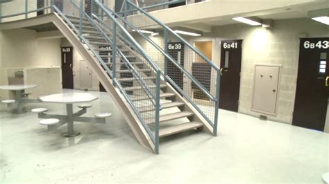 24 more inmates released early from Jefferson County jail | FOX31 Denver