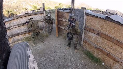 U S Army Close Quarters Combat Training - YouTube