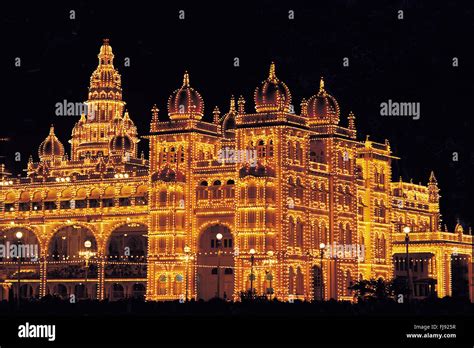 Mysore palace illuminated for dussehra festival, Karnataka, india, asia ...