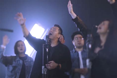 Lirik dan Chord Lagu Ajaib Kau Tuhan - JPCC Worship