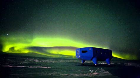 Aurora Australis from Halley Research Station, Antarctica [1080p] - YouTube