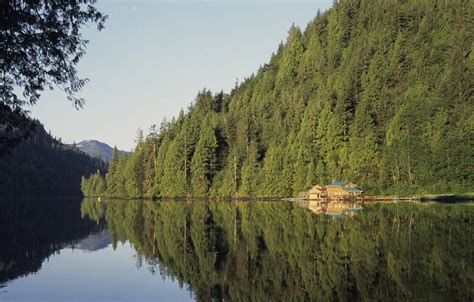 Great Bear Lodge | Canada | First Class Holidays