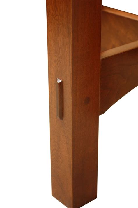 Round Mortise & Tenon Accent Table - Ohio Hardword & Upholstered Furniture