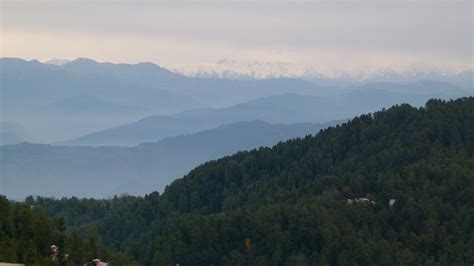 Snow covered mountains of Kashmir as seen from the Pakistan side. : r/pics