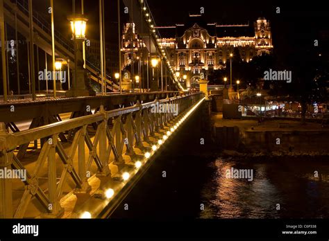 Night view from the Chain bridge Stock Photo - Alamy