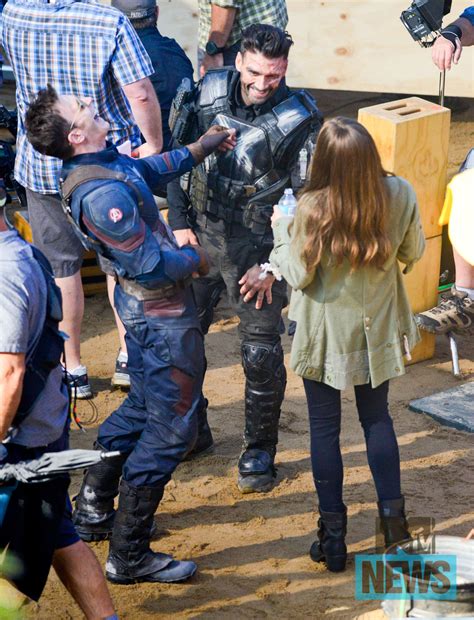 New "Captain America: Civil War" Pics | Know It All Joe