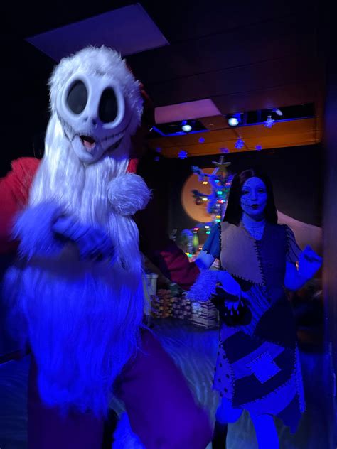 Santa Jack Skellington and Sally Arrive at Mickey's Very Merry ...