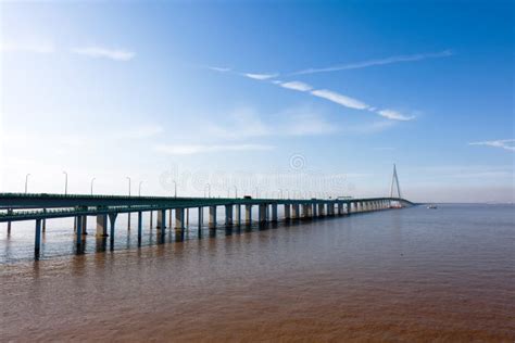 China `s Hangzhou Bay Bridge Editorial Image - Image of tourism, bridge: 98908195