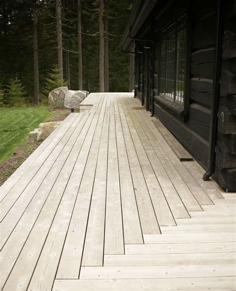 Wrap around deck | Deck designs backyard, Decks and porches, Porch landscaping