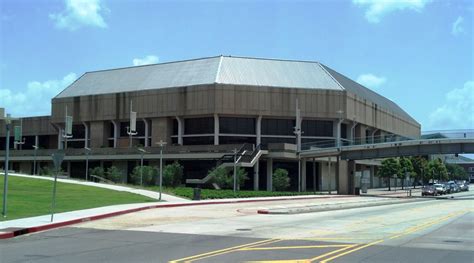 File:Baton Rouge River Center Arena.jpg - Wikimedia Commons