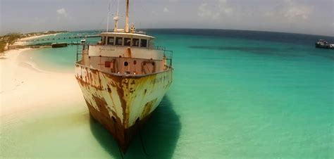 Turks and Caicos Excursions: The Grand Turk Experience - Cruise Panorama