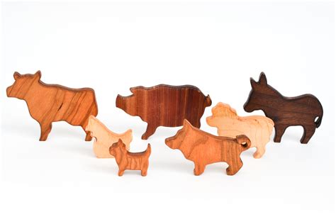 Wooden Farm Animals Set: 7 Toys | Adventure in a Box