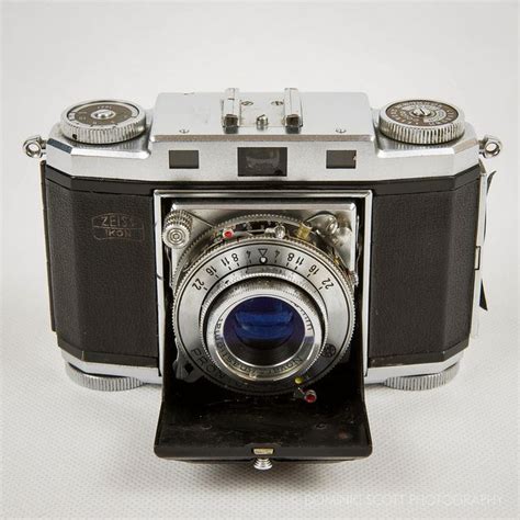 Zeiss Ikon | Flickr - Photo Sharing! By Dominic Scott Photography Old Cameras, Vintage Cameras ...