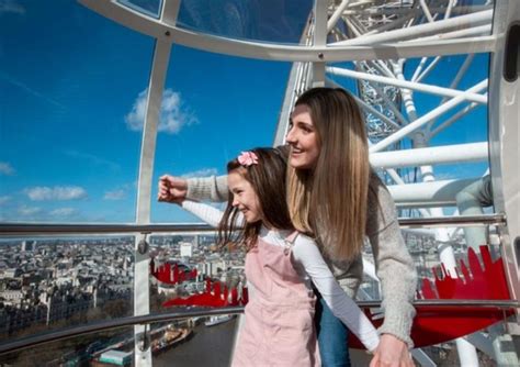 LastMinute.com London Eye Private Capsule Ticket - London | Project Expedition