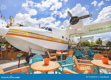 Jimmy Buffet`s Airplane, the Hemisphere Dancer Editorial Image - Image of margaritaville, flight ...