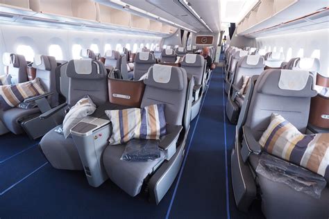 Lufthansa's New Business Class Seats Look Incredibly Spacious