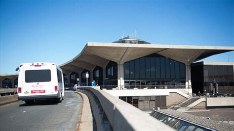 EWR Airport Parking Benefits | Vista Parking