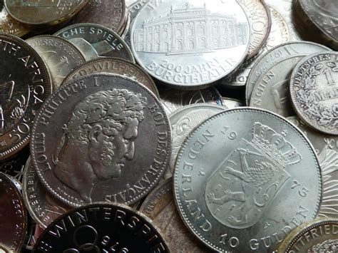 World. Lot of 1 Kilo SILVER coins. - Catawiki