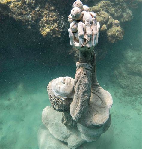 Grenada Underwater Sculpture Park - A Modern Wonder - Caribbean & Co.