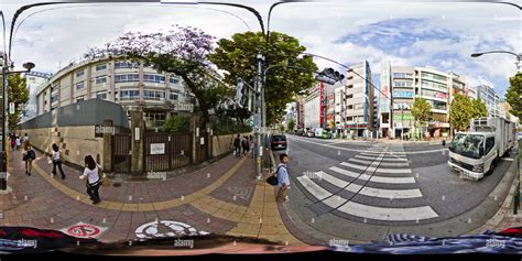 360° view of Walking around in Tokyo in September - 28 - Alamy