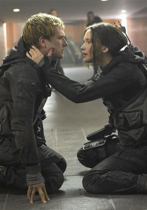 Peeta and Katniss in Mockingjay Part 2 | Hunger games mockingjay, Hunger games, Hunger games fandom