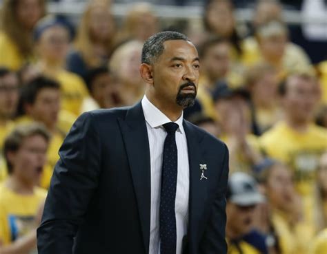 Michigan Wolverines basketball HC Juwan Howard won another Coach of the Year award today.