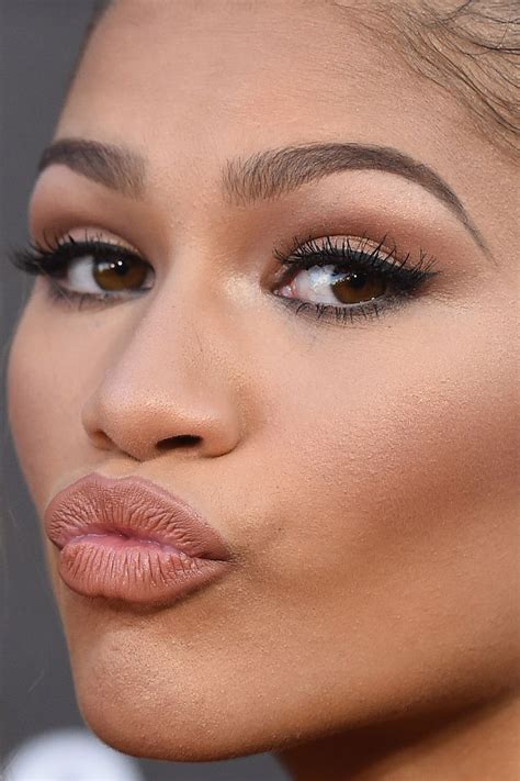 celebritycloseup | Zendaya makeup, Zendaya, Red carpet makeup