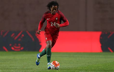 Portugal include wonderkid Renato Sanches in Euro 2016 squad