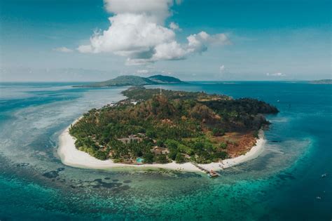 Diving in North Sulawesi: Gangga Island, Bangka Island, & Lembeh Strait