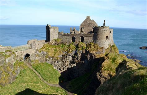 Dunluce Castle ruins Castle Ruins, Emerald Isle, Amazing Architecture, Tower Bridge, Palace ...