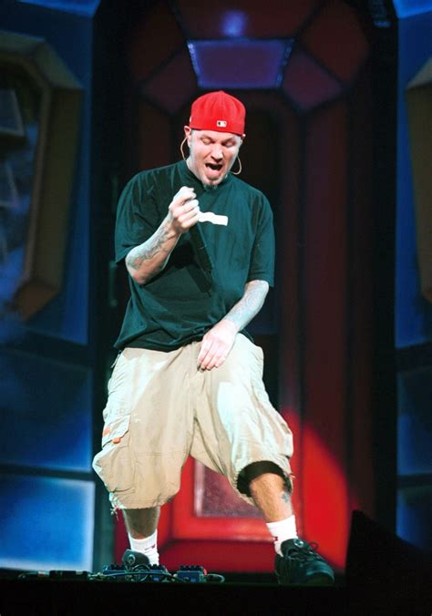 Fred Durst Limp Bizkit in 2023 | Limp bizkit, Nu metal, Metal outfit