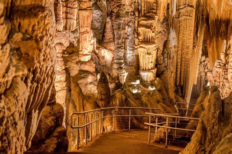 Luray: Luray Caverns | Pet Friendly Travel