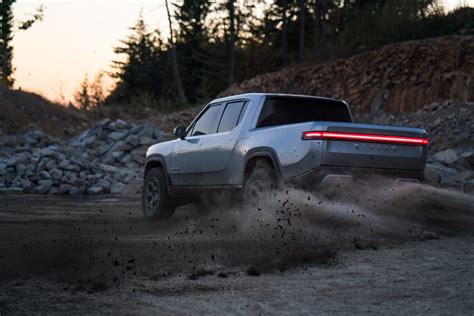 Rivian R1T Electric Pickup Truck Unveiled as the Monster Ford and Chevy ...