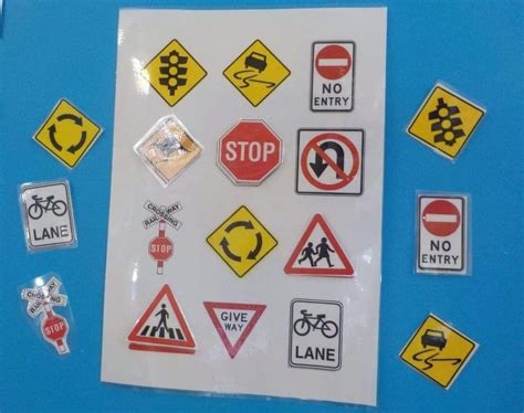 Teaching Road Safety for Toddlers matching road signs Game Childcare Activities, Toddler ...