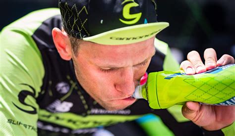 Top 11 Hydration Drinks for Endurance Athletes | Instantly boost your ...