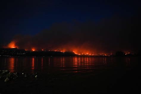 Destructive West Kelowna, B.C., wildfire now considered ‘held’ - The Globe and Mail