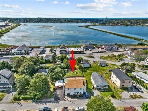 Middletown, RI Real Estate - Middletown Homes for Sale | realtor.com®