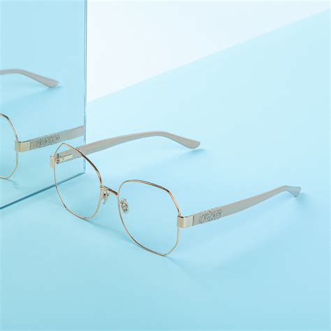 Fielmann glasses on Behance