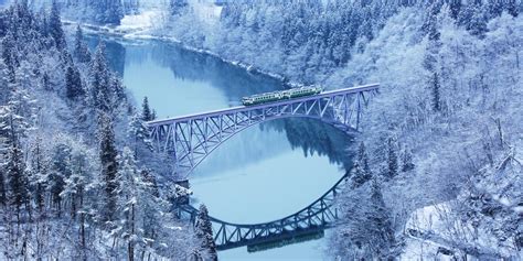 7 of the Most Spectacular Winter Train Rides Around the World