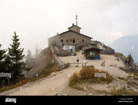 Adolf hitler obersalzberg -Fotos und -Bildmaterial in hoher Auflösung - Seite 3 - Alamy