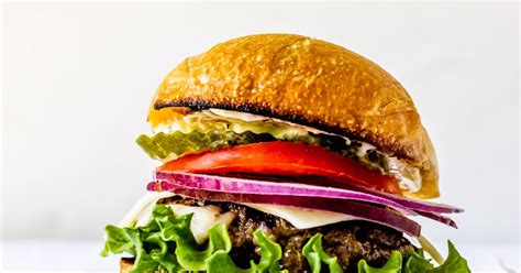 Havarti-Stuffed Burgers - Recipe | Arla US